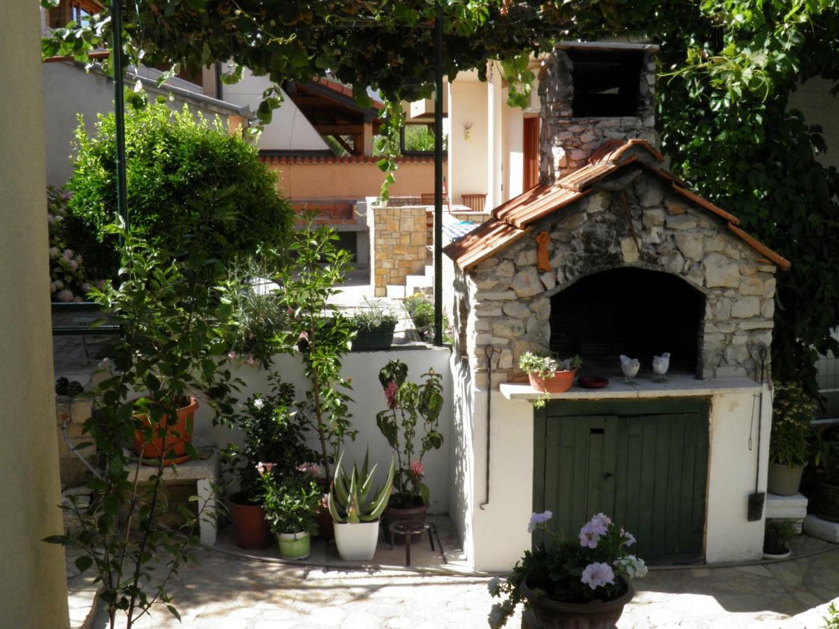 Apartman Mia Biograd Biograd Na Moru Exterior photo